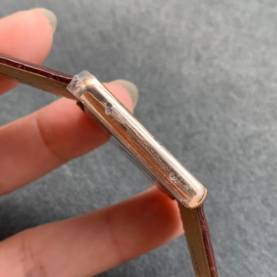 CARTIER-Tank-ref.W5200024-31mmx24.4mm