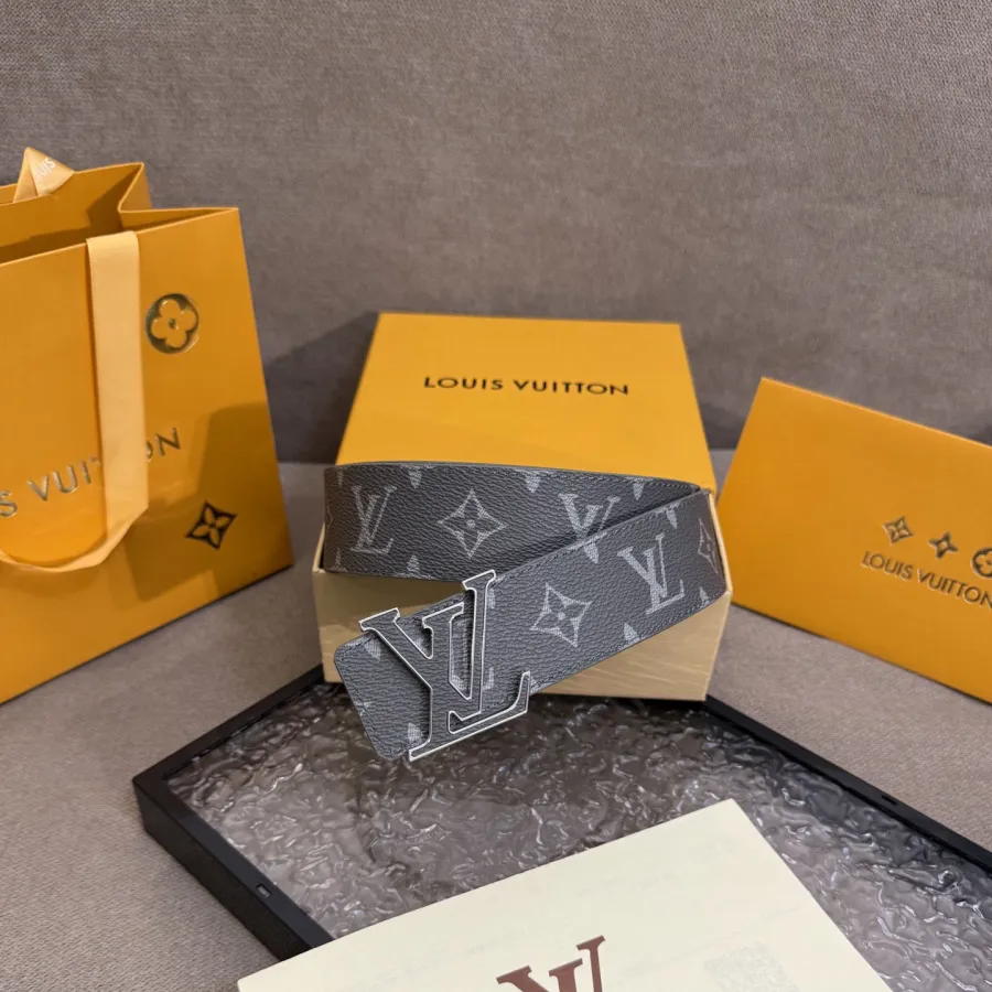 Louis Vuitton Men's LV Buckle Belt In Grey Monogram Canvas With Black/Silver Hardware 40mm