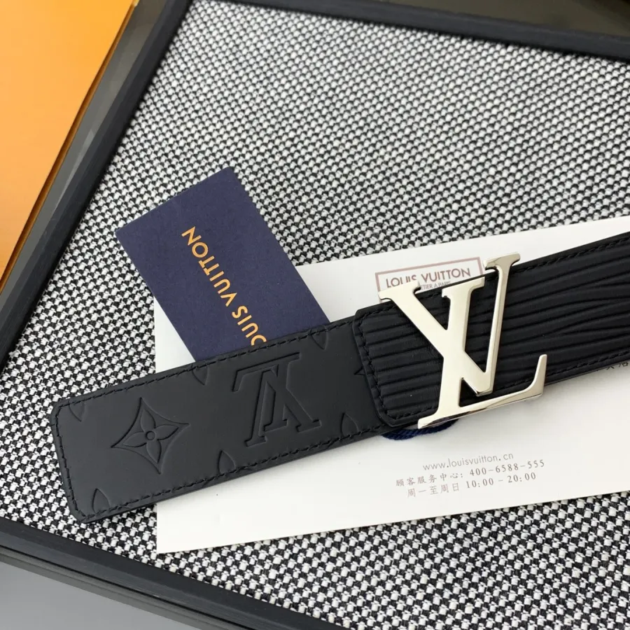 Louis Vuitton Men's Epi Reversible Belt In Black Calfskin With Silver/Black Hardware 40mm