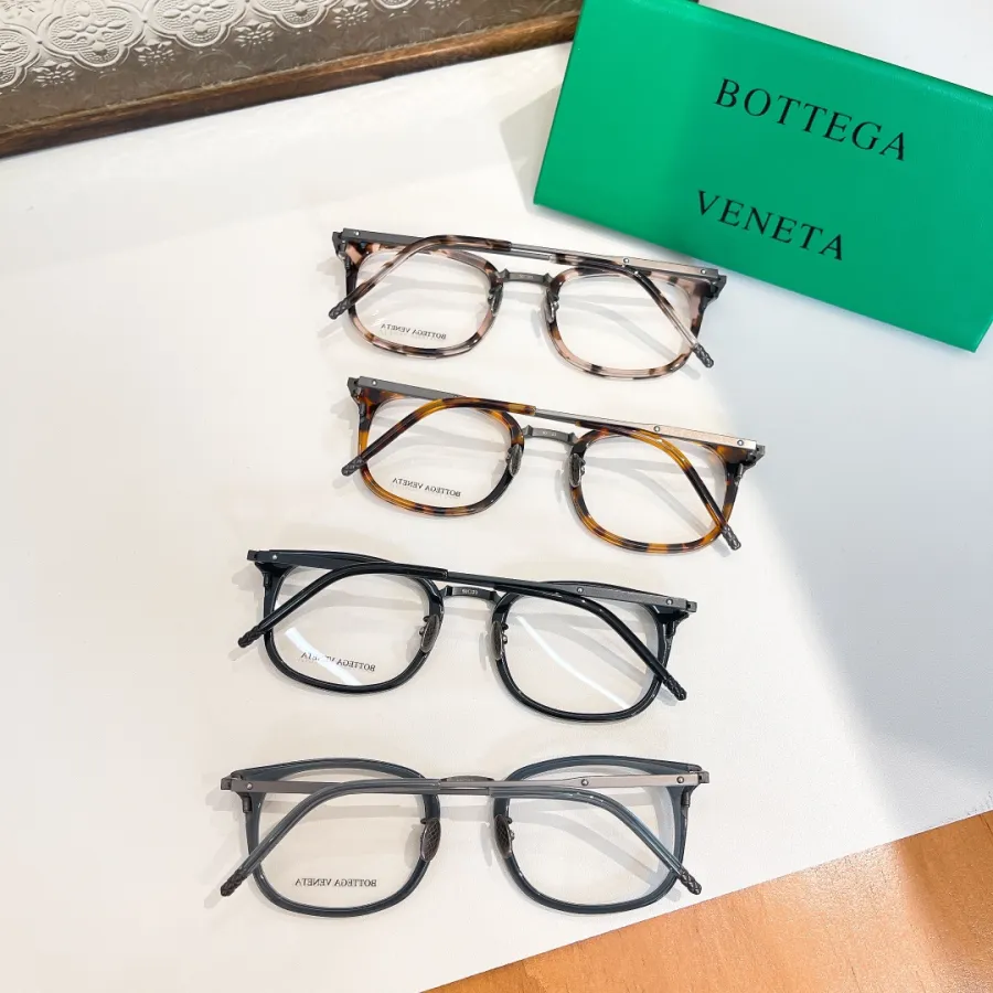Bottega Veneta square frame glasses grey leopard/leopard/black/grey color Size 50口23-145