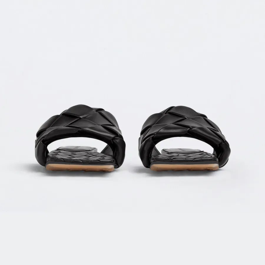 Bottega Veneta Lido Flat Sandal In Black Intrecciato Leather Flat Sandal