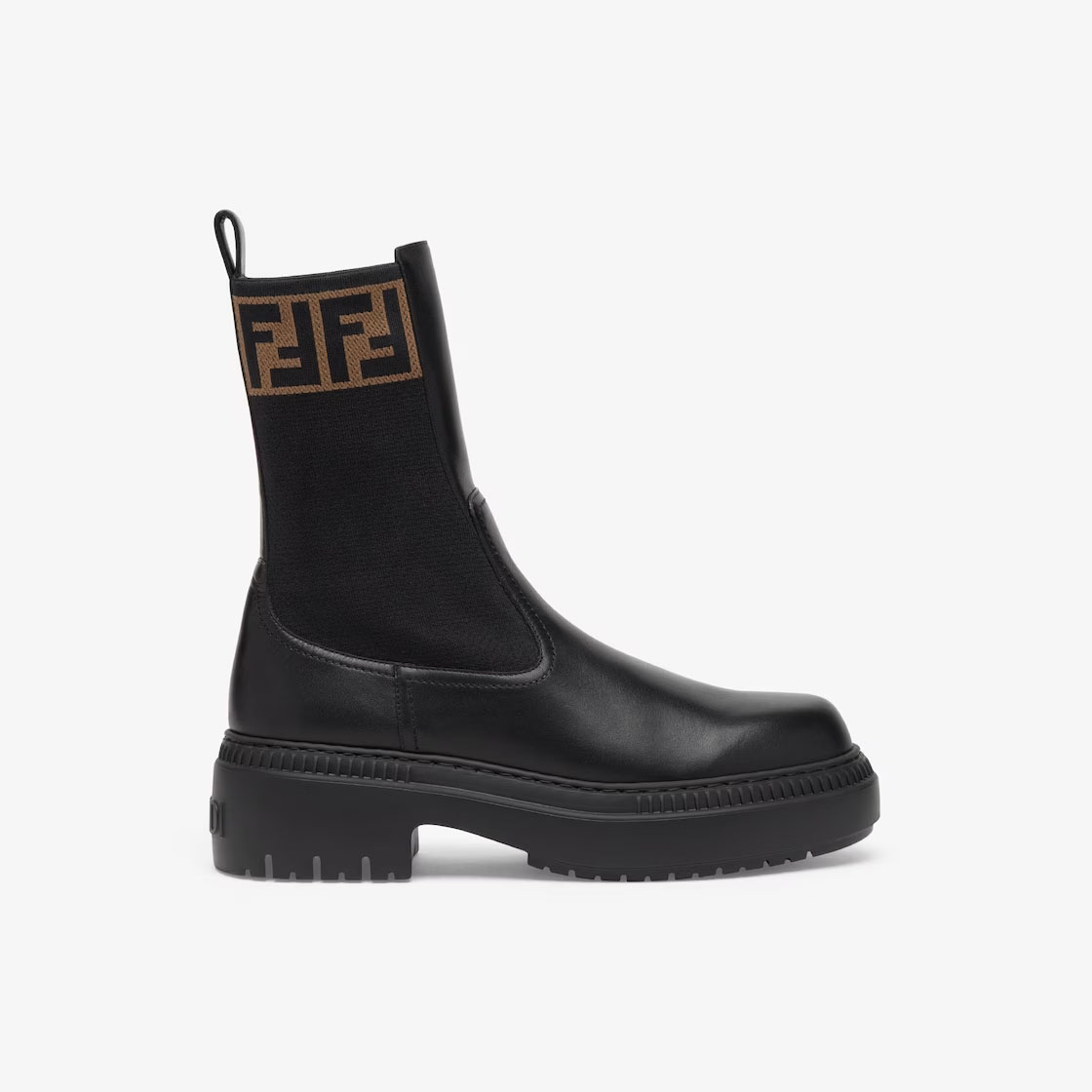 FENDI Botas de cano curto de couro preto