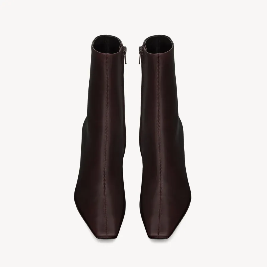 Yves Saint Laurent Sleek leather ankle boots