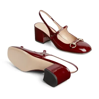 Gucci red patent leather Square toed, thick heeled, horseneck buckle, shallow high-heeled shoes