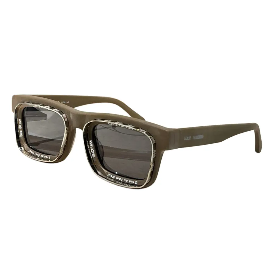 Louis Vuitton square frame glasses yellow/red/blue/green/jasmine/chamoisee/black/camouflage/leopard color Size 50-24 145