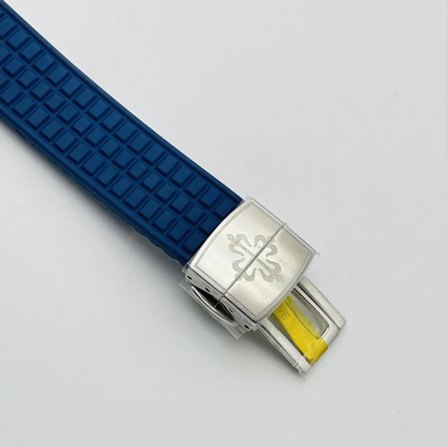 PATEK PHILIPPE-AQUANAUT-ref.5067A-025-35.6mm