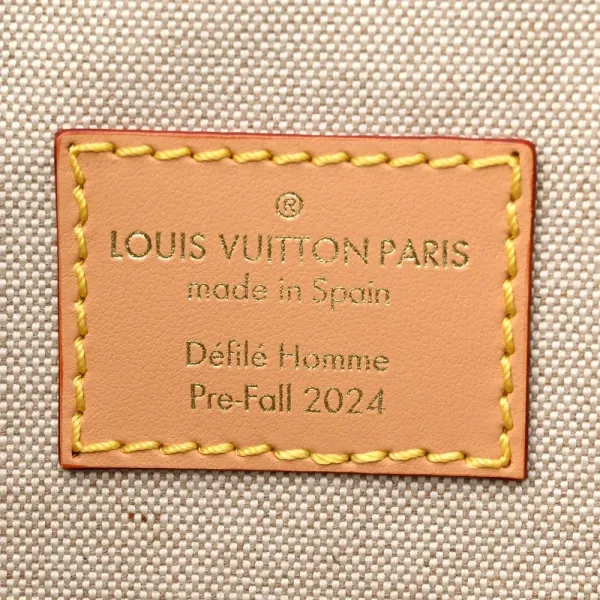 Louis Vuitton Montsouris Backpack MM Bleu Damier Denim 3D Gold Hardware - Image 2