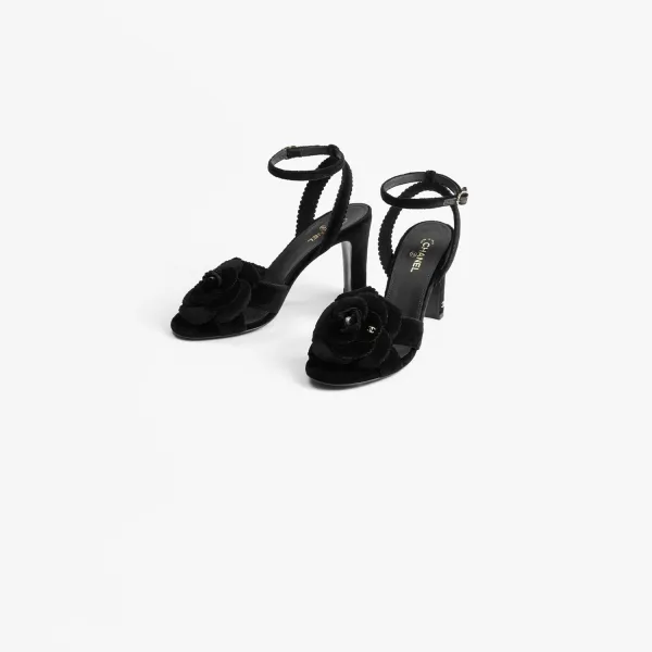 Chanel grosgrain, rhinestone and metal Black sandals - Image 3