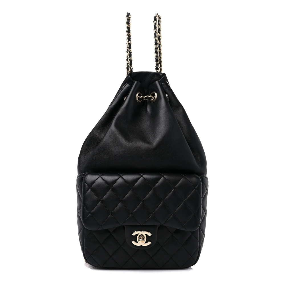 Chanel In Seoul Mochila Pequena Preta em Pele de Cordeiro Acolchoada com Ferragens Dourado Claro