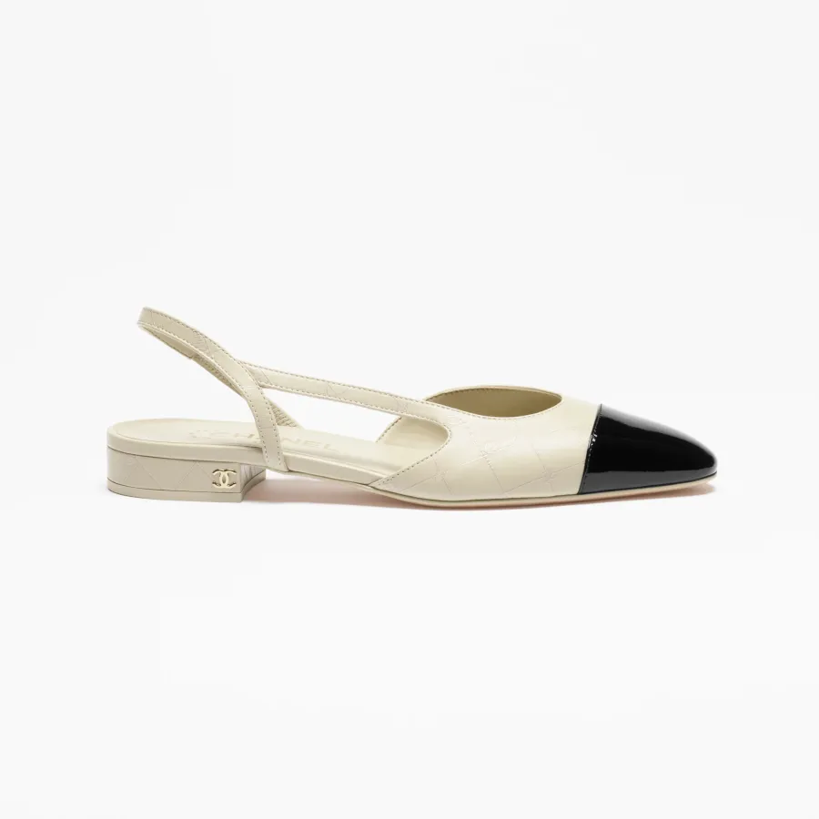 Chanel, white and black, Sheepskin and calf patent leather, Rear lace up flat shoes