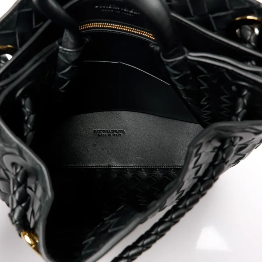 Bottega Veneta Medium Intrecciato Andiamo Shoulder Bag Black Nappa Leather Gold Hardware