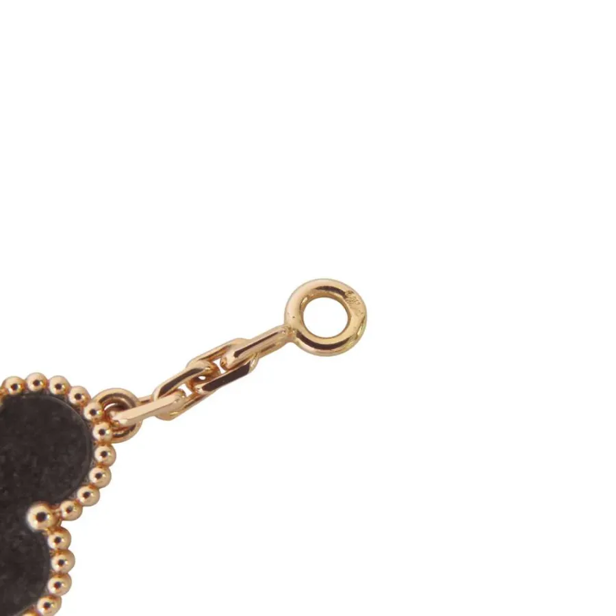 Van Cleef & Arpels Vintage Alhambra Necklace 20 motifs 2023 Holiday Collection