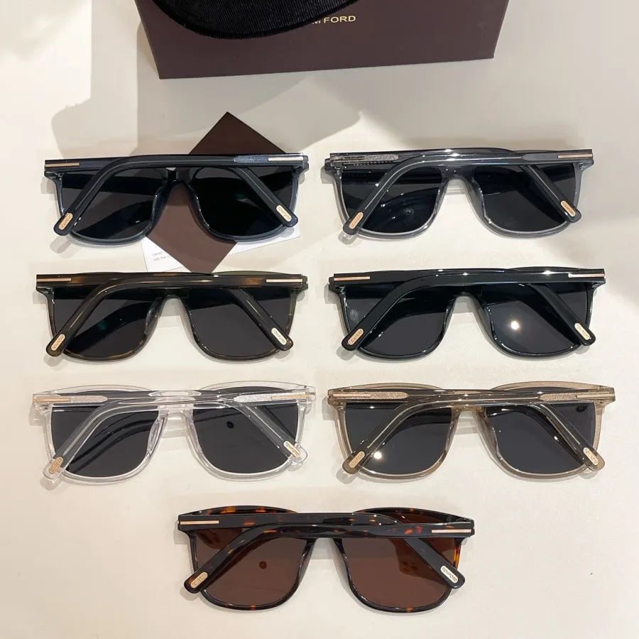 Tom Ford square frame glasses black/blue black/grey black/leopard brown/transparent black/tawny black/green black color Size 55口18-140