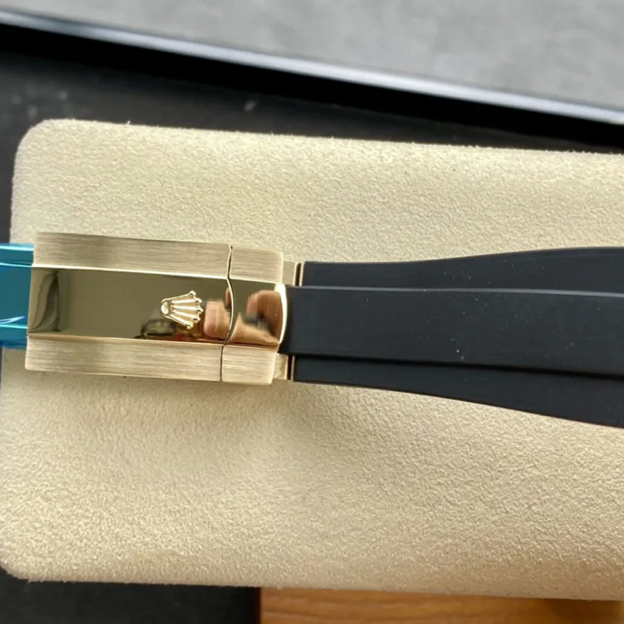 ROLEX-Sky Dweller-REF.M326238-0009-42MM