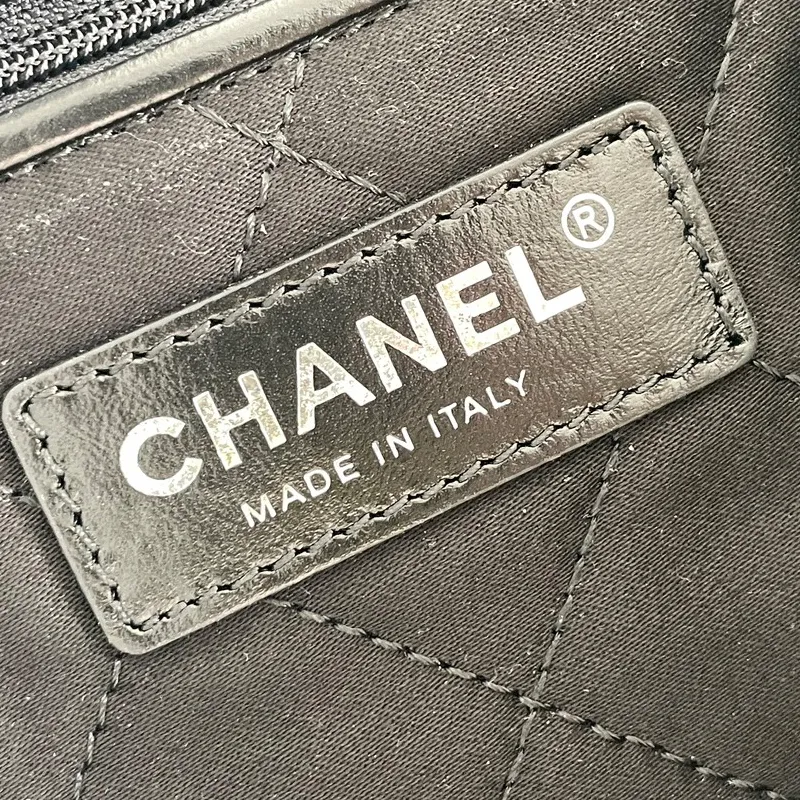 Chanel 22bags Silver / Grey Shoulder Bags