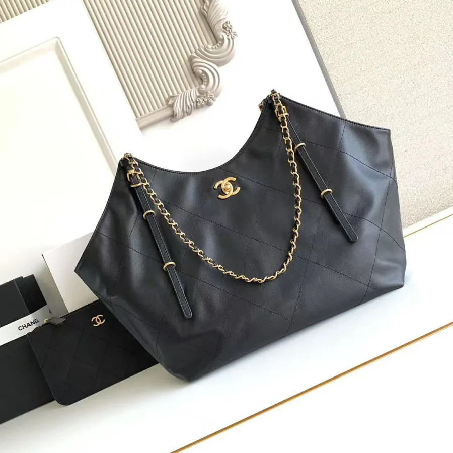 Chanel Black Quilted cattle Leather Tote Bags 36x59x13cm Shoulder Bags