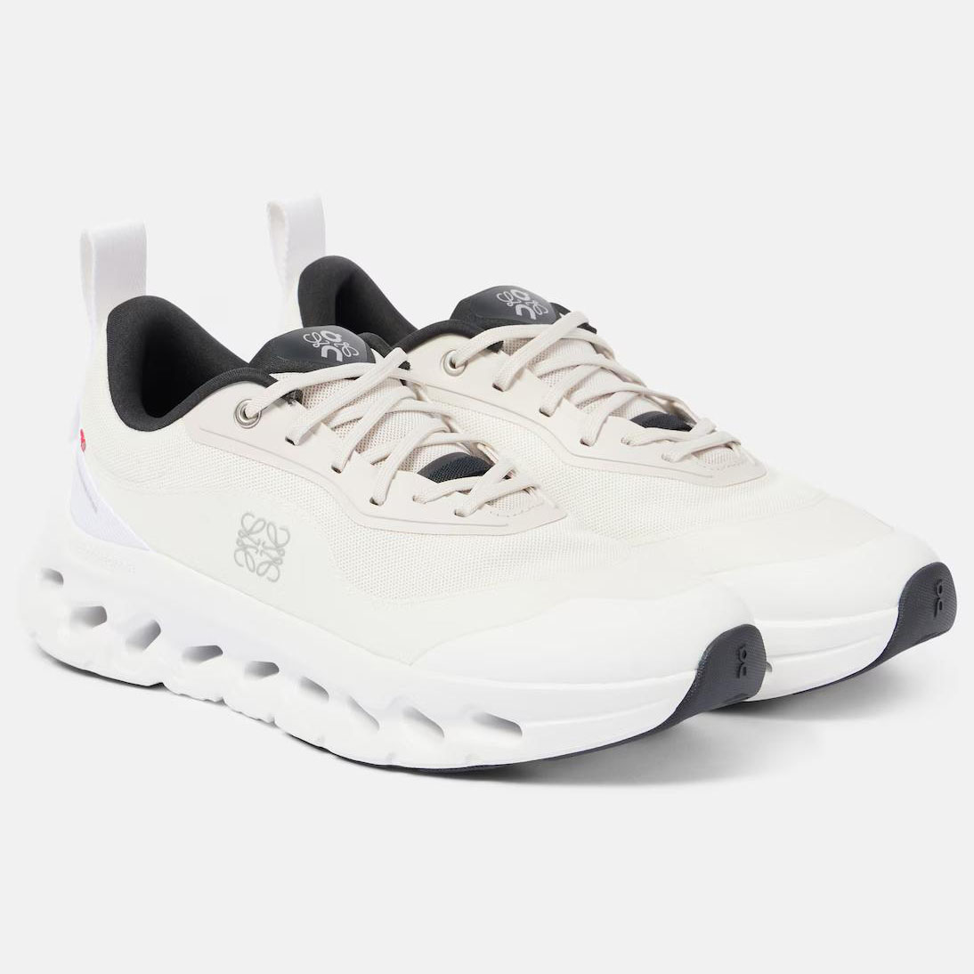 Tênis brancos LOEWE