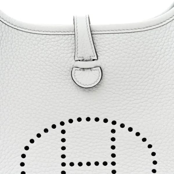 Hermès Amazone Evelyne TPM Bleu Pâle / Étain Taurillon Clemence Leather Palladium Silver Hardware - Image 9