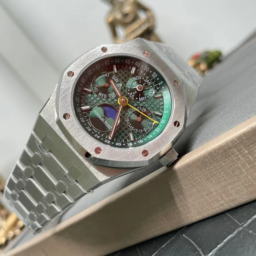 AUDEMARS PIGUET-ROYAL OAK-ref.26606ST.OO.1220ST.01-41mm