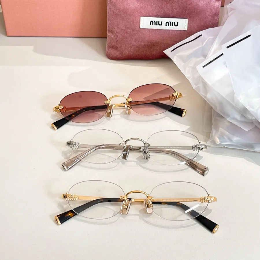 Miu Miu Oval glasses red/gold/silver color Size 51口20-140