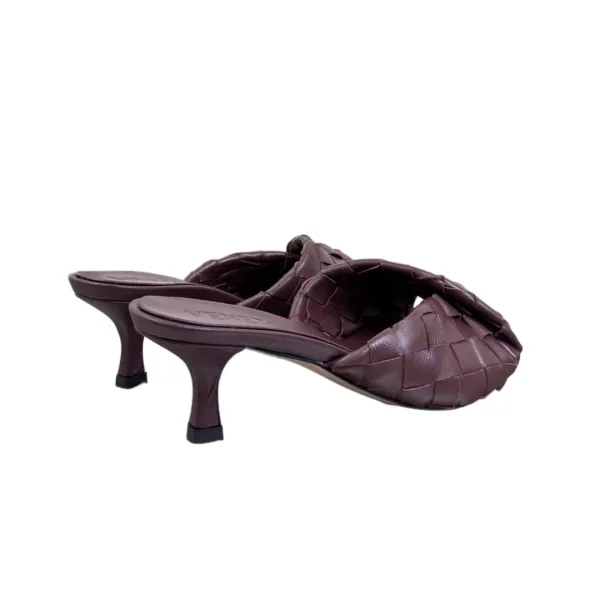 Bottega Veneta Blink Mule In Burgundy Intrecciato Leather Kitten Heel Mule (Heel Height 4.5cm) - Image 3