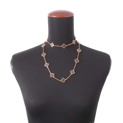 Van Cleef & Arpels Vintage Alhambra Necklace 20 motifs 2023 Holiday Collection