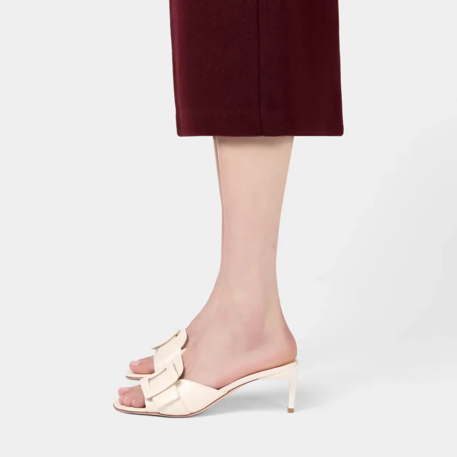 Roger Vivier Viv' Canard Mules Sandals In White Leather With Lacquered Metal Buckle (Heel Height 5.5cm)