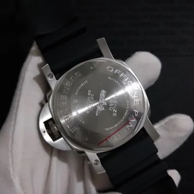 PANERAI-SUBMERSIBLE-PAM01389-47MM