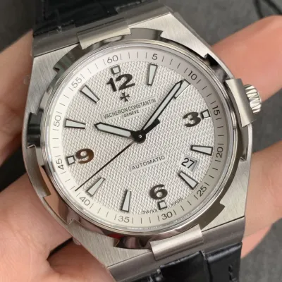 VACHERON CONSTANTIN-OVERSEAS-47040B01A-9093-41mm