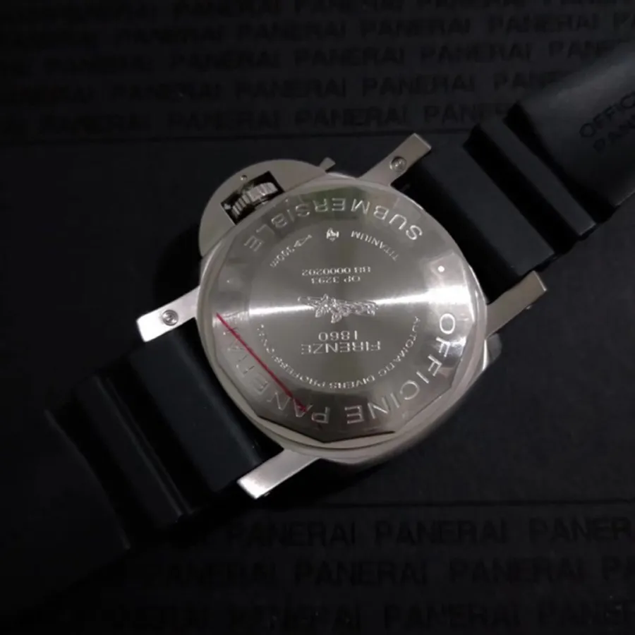 PANERAI-SUBMERSIBLE-PAM01389-47MM