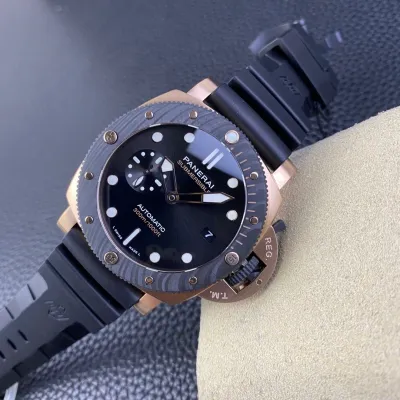 PANERAI-SUBMERSIBLE-PAM01070-44mm