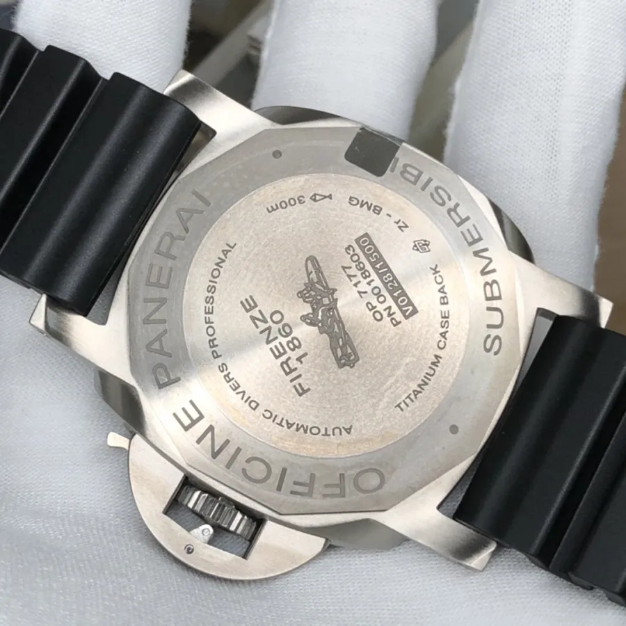 PANERAI-SUBMERSIBLE-PAM00799-47MM