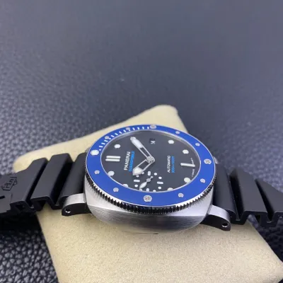 PANERAI-SUBMERSIBLE-PAM01209-42MM