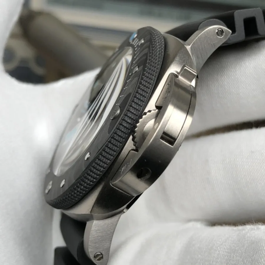 PANERAI-SUBMERSIBLE-PAM00799-47MM