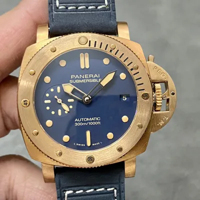 PANERAI-SUBMERSIBLE-PAM01074-42MM