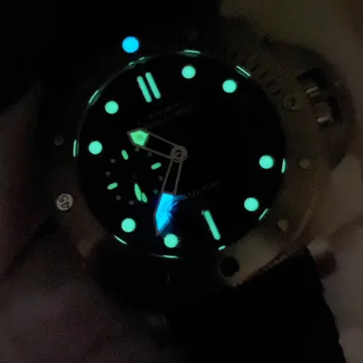PANERAI-SUBMERSIBLE-PAM00692-47MM