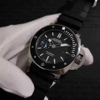 PANERAI-SUBMERSIBLE-PAM01389-47MM