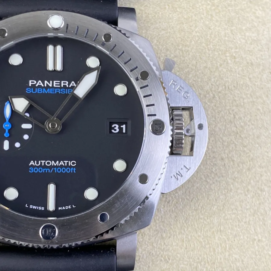 PANERAI-SUBMERSIBLE-PAM01229-44MM