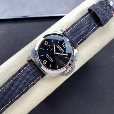PANERAI-LUMINOR-PAM01025-44mm
