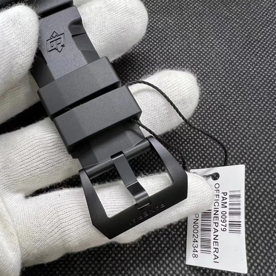 PANERAI-SUBMERSIBLE-PAM00979-47MM