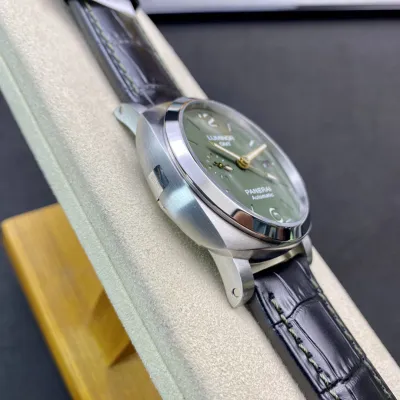 PANERAI-LUMINOR-PAM01056-44mm