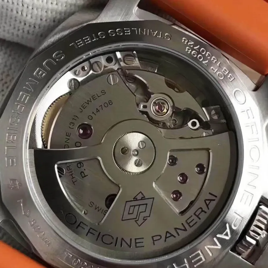 PANERAI-SUBMERSIBLE-PAM01389-47mm