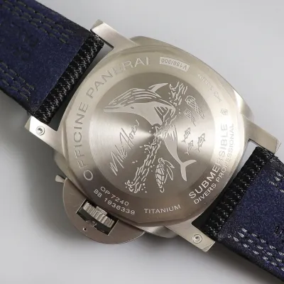PANERAI-SUBMERSIBLE-PAM00984-47MM-Titanium