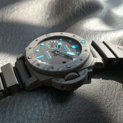 PANERAI-SUBMERSIBLE-PAM00960-First watch