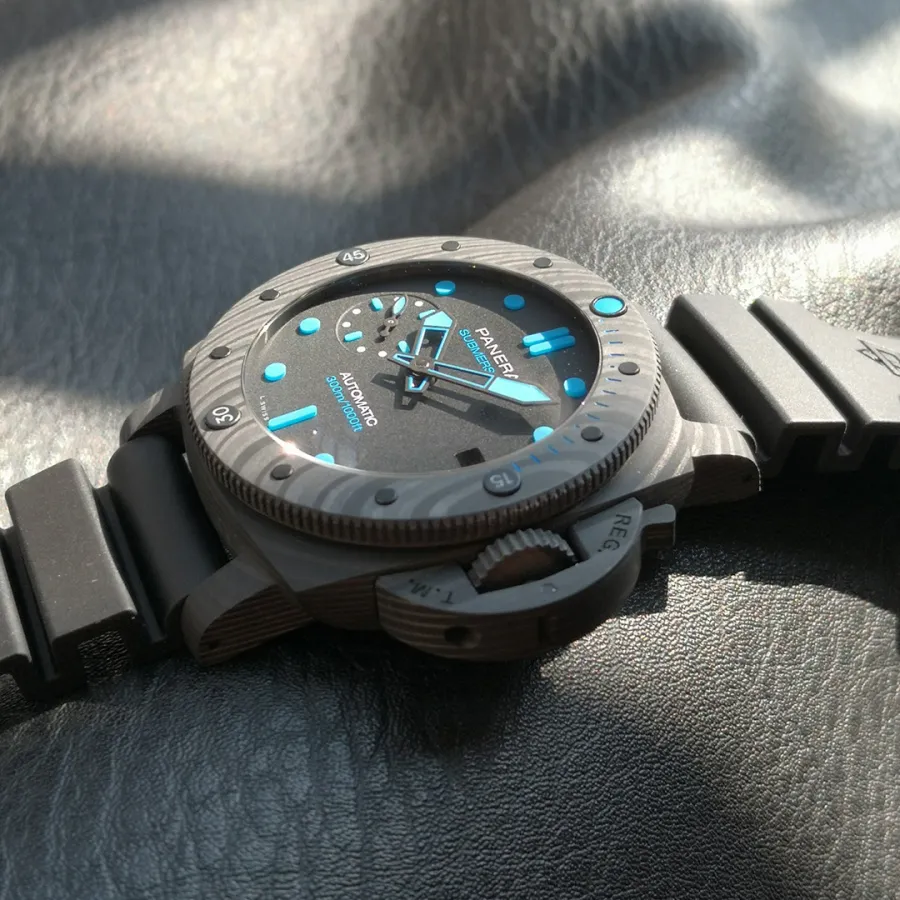 PANERAI-SUBMERSIBLE-PAM00960-First watch