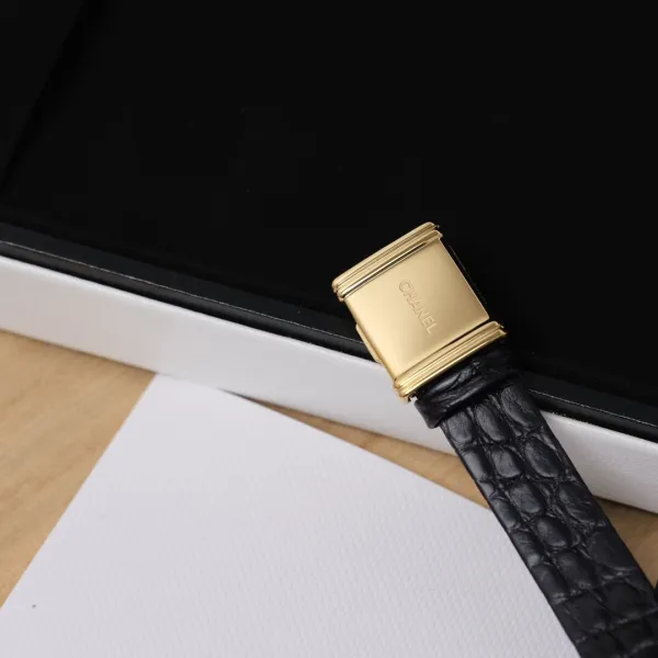 CHANEL-Première Watch - Image 9