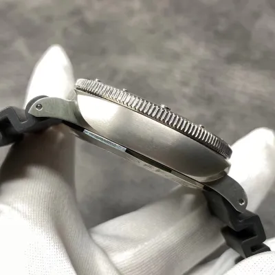 PANERAI-SUBMERSIBLE-PAM00692-47MM