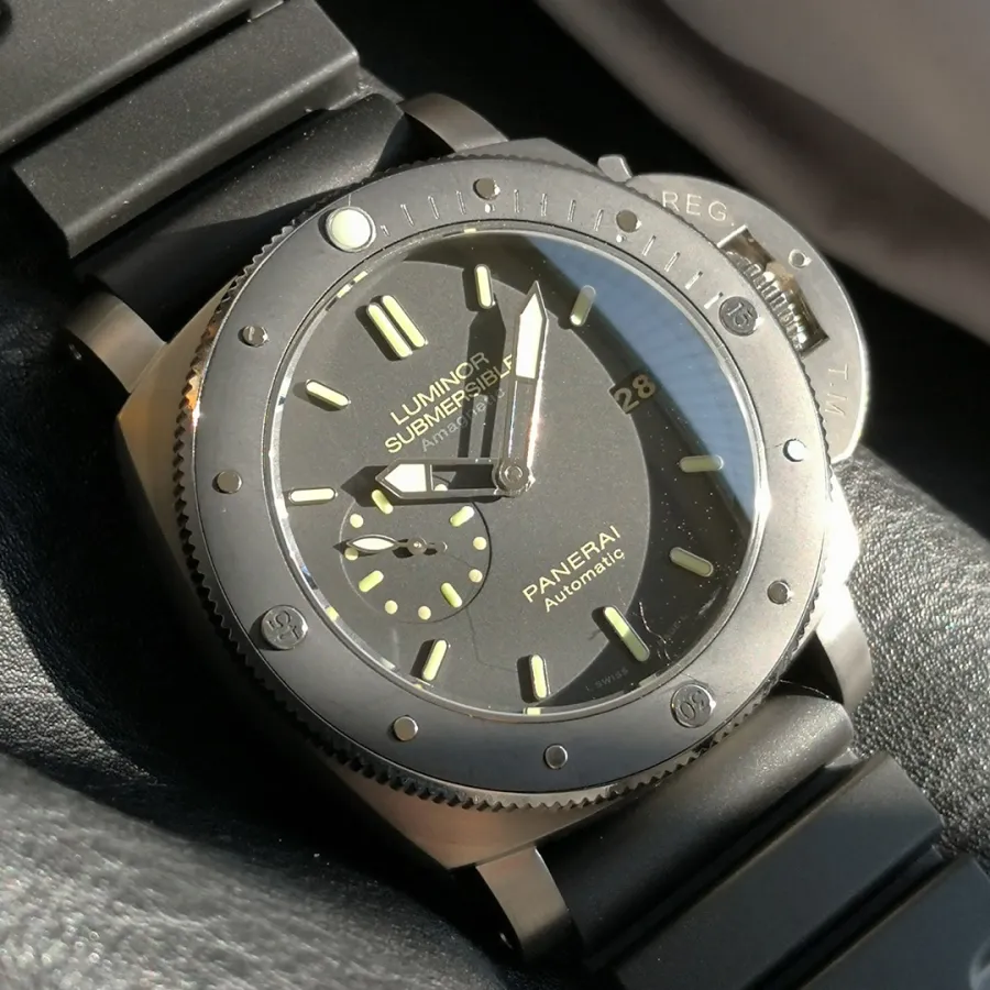 PANERAI-SUBMERSIBLE-PAM00389-47MM