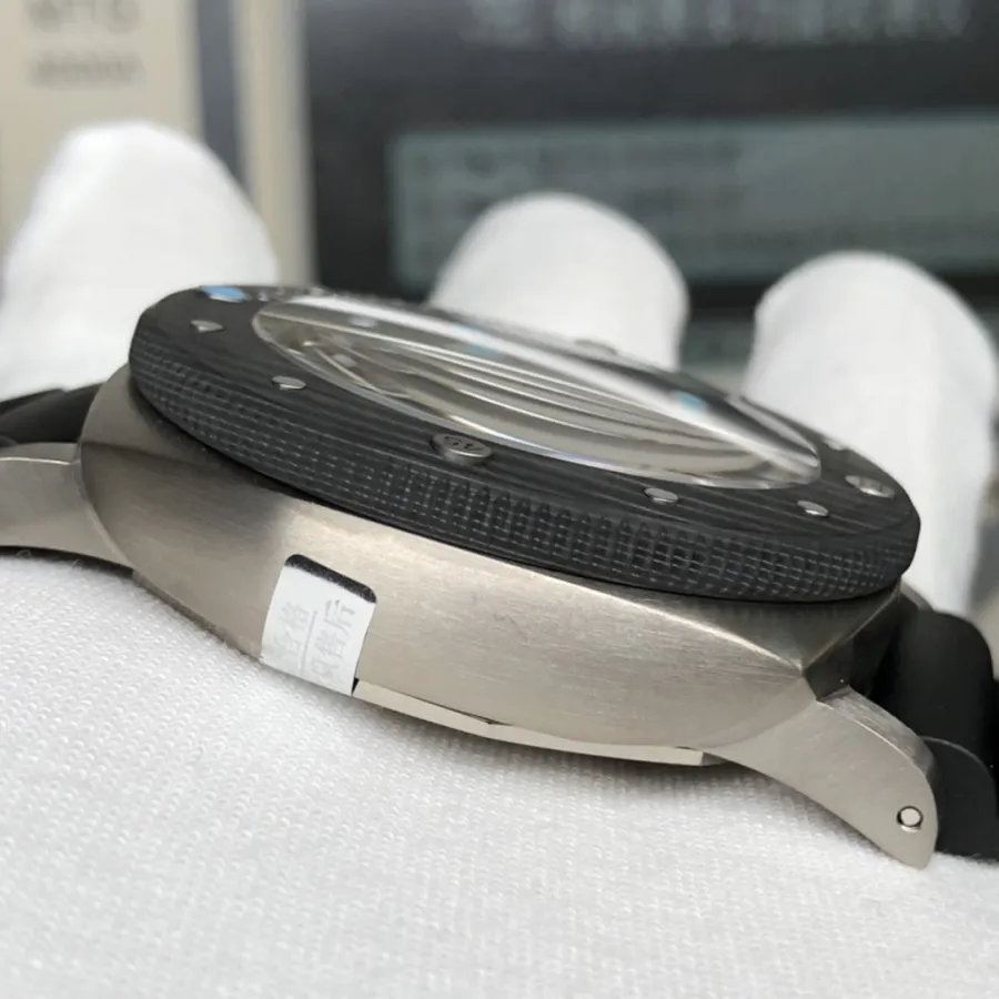 PANERAI-SUBMERSIBLE-PAM00799-47MM