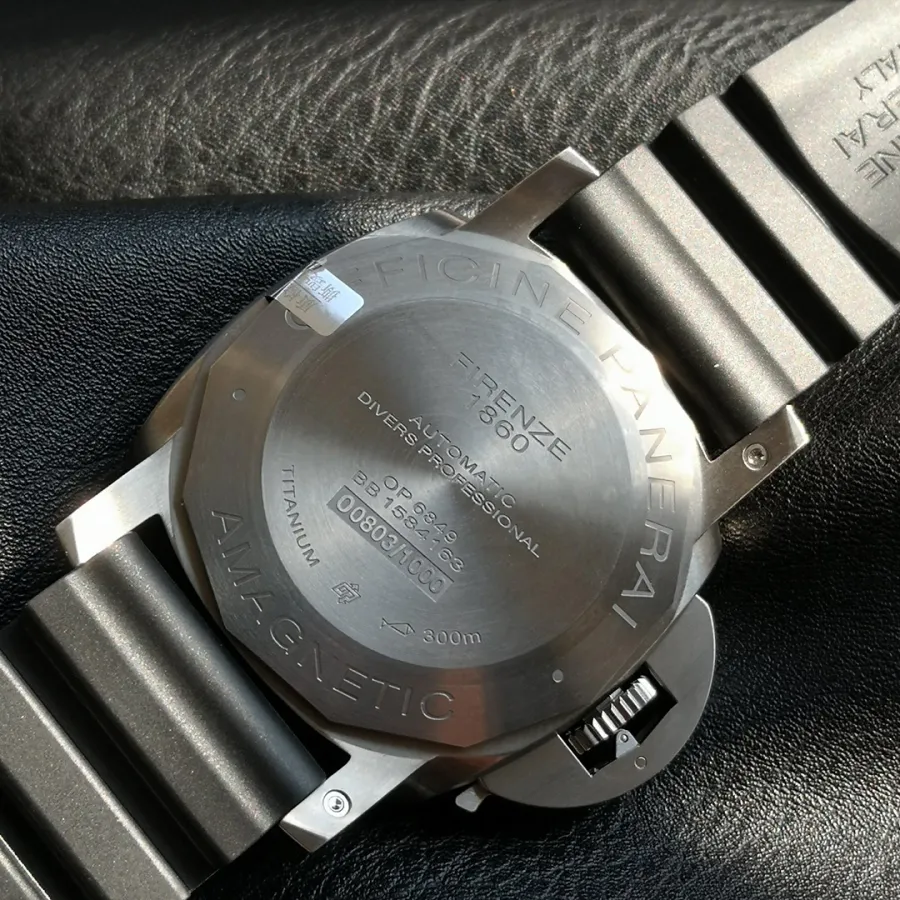 PANERAI-SUBMERSIBLE-PAM00389-47MM